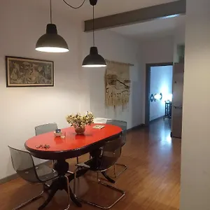 sweet-apartment-in-gracia-district.topbarcelonahotels.com/